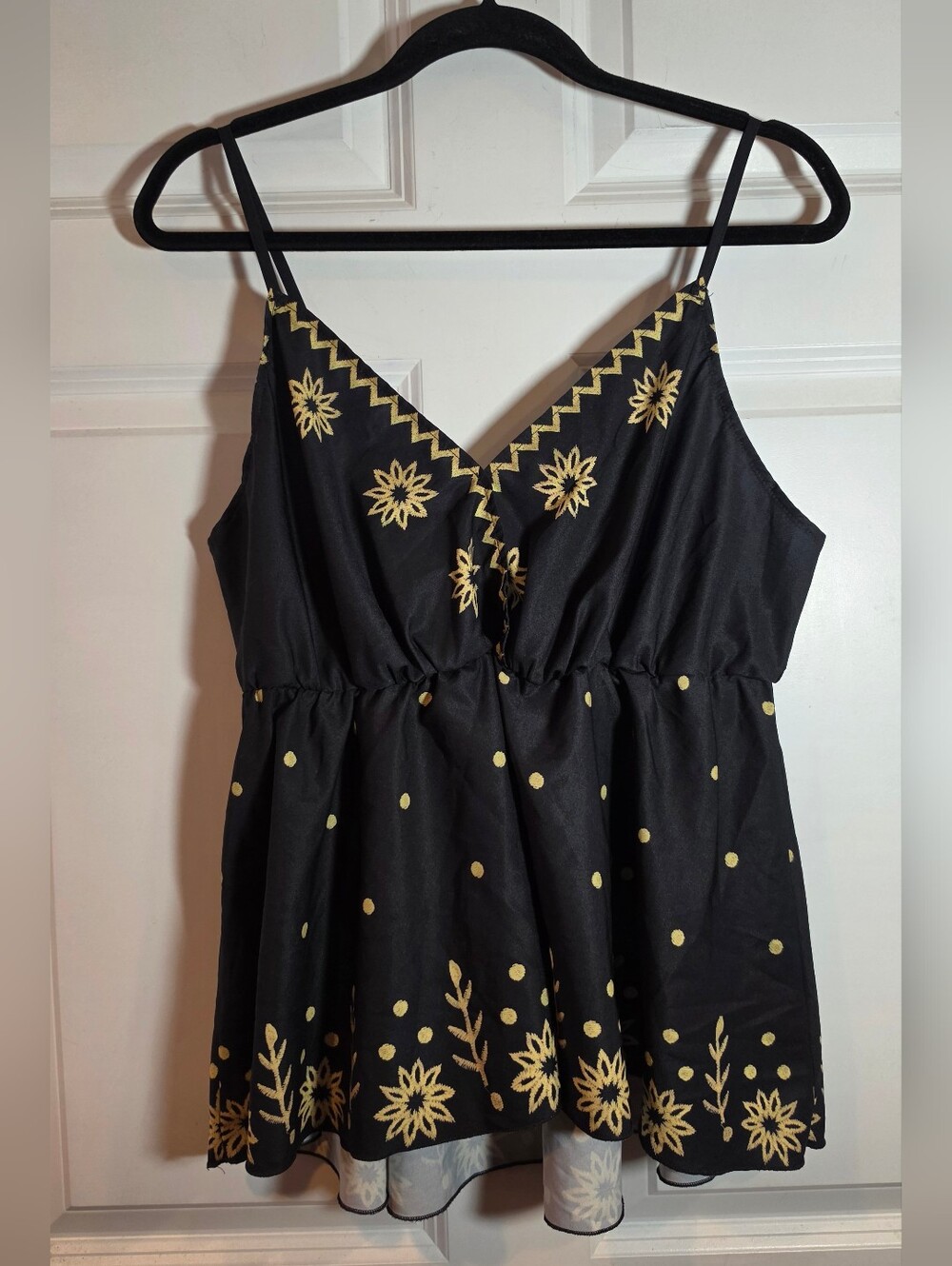 Shein Black Spaghetti Strap Peplum Top with Yellow Floral Detail 0XL